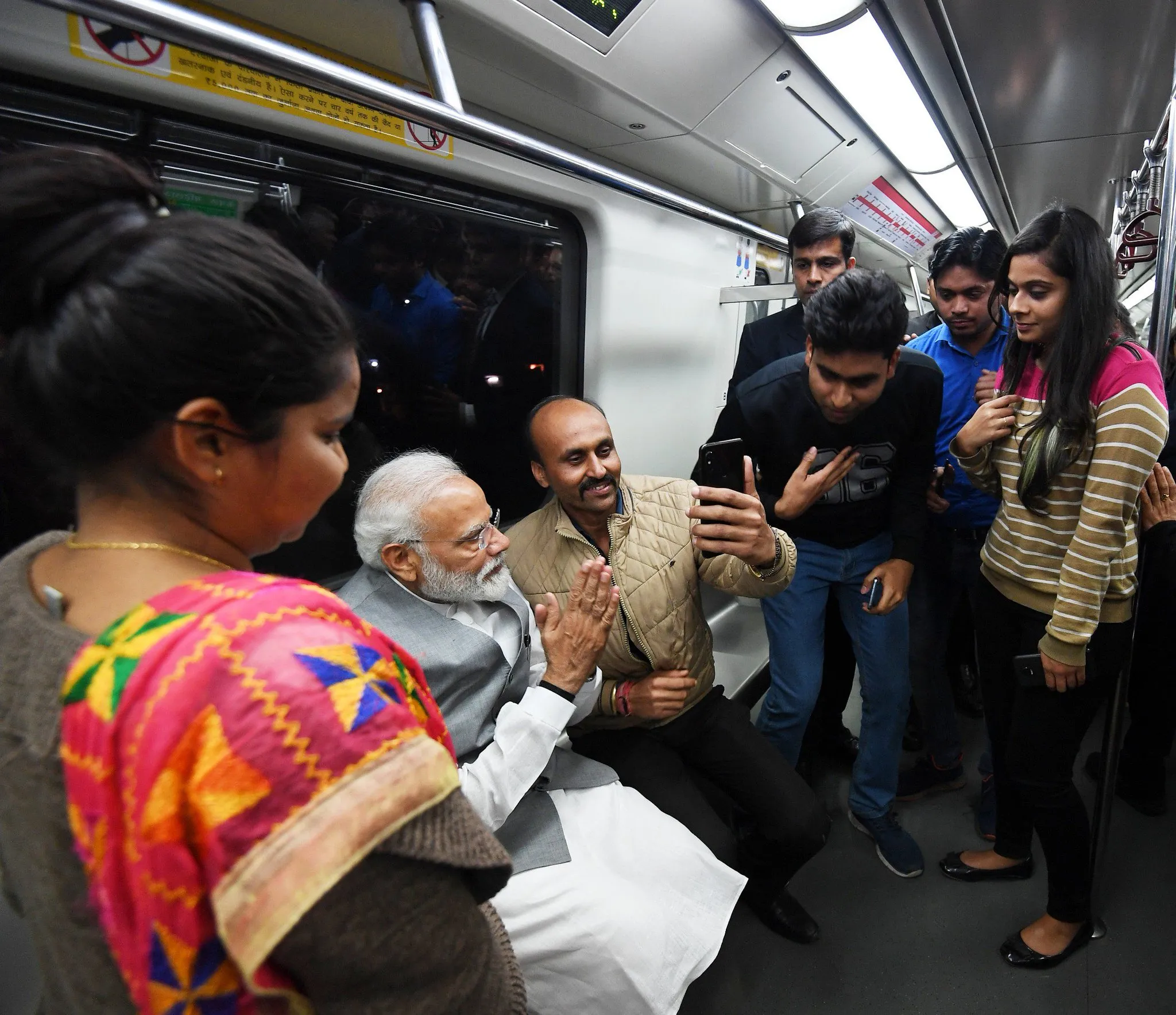 SRCC के शताब्दी समारोह में आज पहुंचेंगे PM मोदी, फिर चर्चा में आया उनका मेट्रो सफर