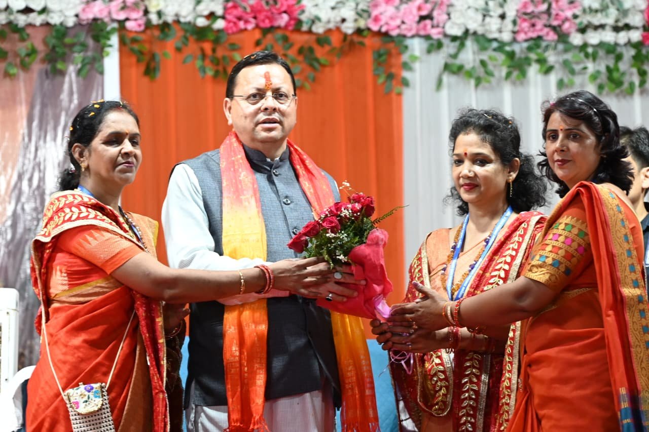 विकास के साथ अपनी धार्मिक एवं सांस्कृतिक विरासत को संरक्षित कर रहा उत्तराखण्डः सीएम धामी