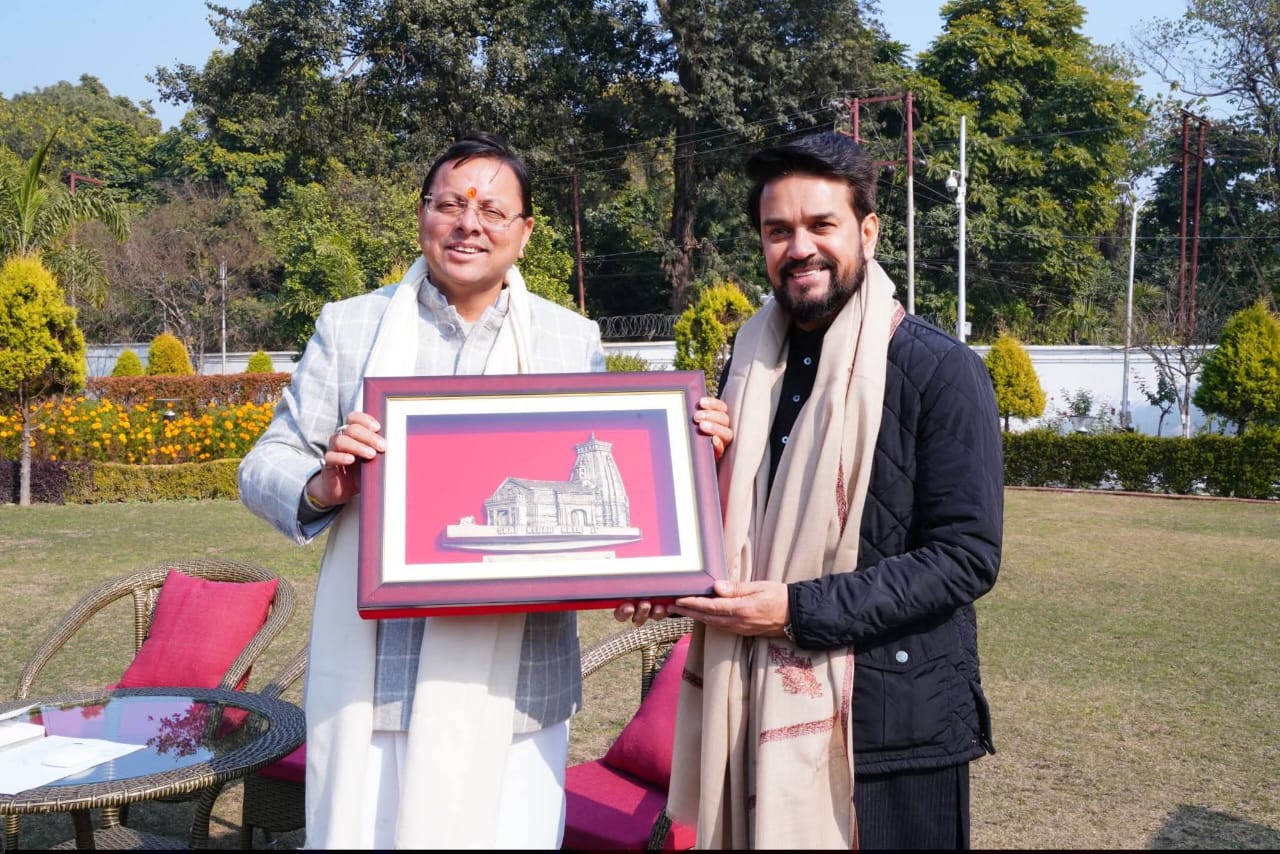 मुख्यमंत्री से सांसद अनुराग सिंह ठाकुर ने की शिष्टाचार भेंट