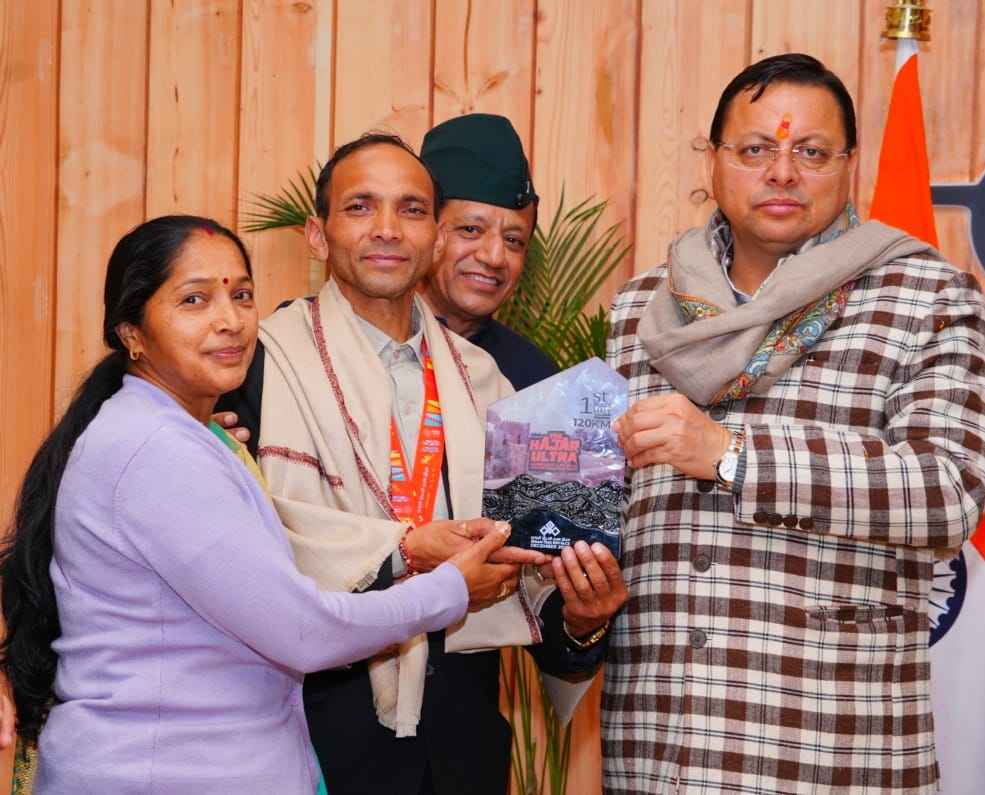 अंतरराष्ट्रीय मंच पर उत्तराखंड का परचम, मुख्यमंत्री धामी ने एथलीट कलम सिंह बिष्ट को किया सम्मानित