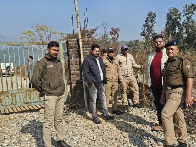 सलियावाला धौलास में एमडीडीए की बड़ी कार्रवाई, 8–10 बीघा में अवैध प्लॉटिंग ध्वस्त