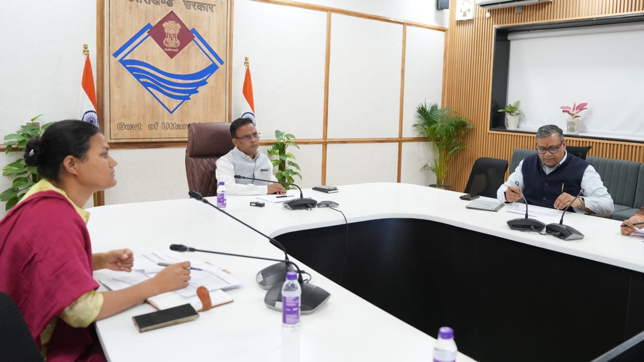 चारधाम यात्रा मार्गों पर समानांतर प्रणाली से भी हो सफाई व्यवस्था – प्रमुख सचिव