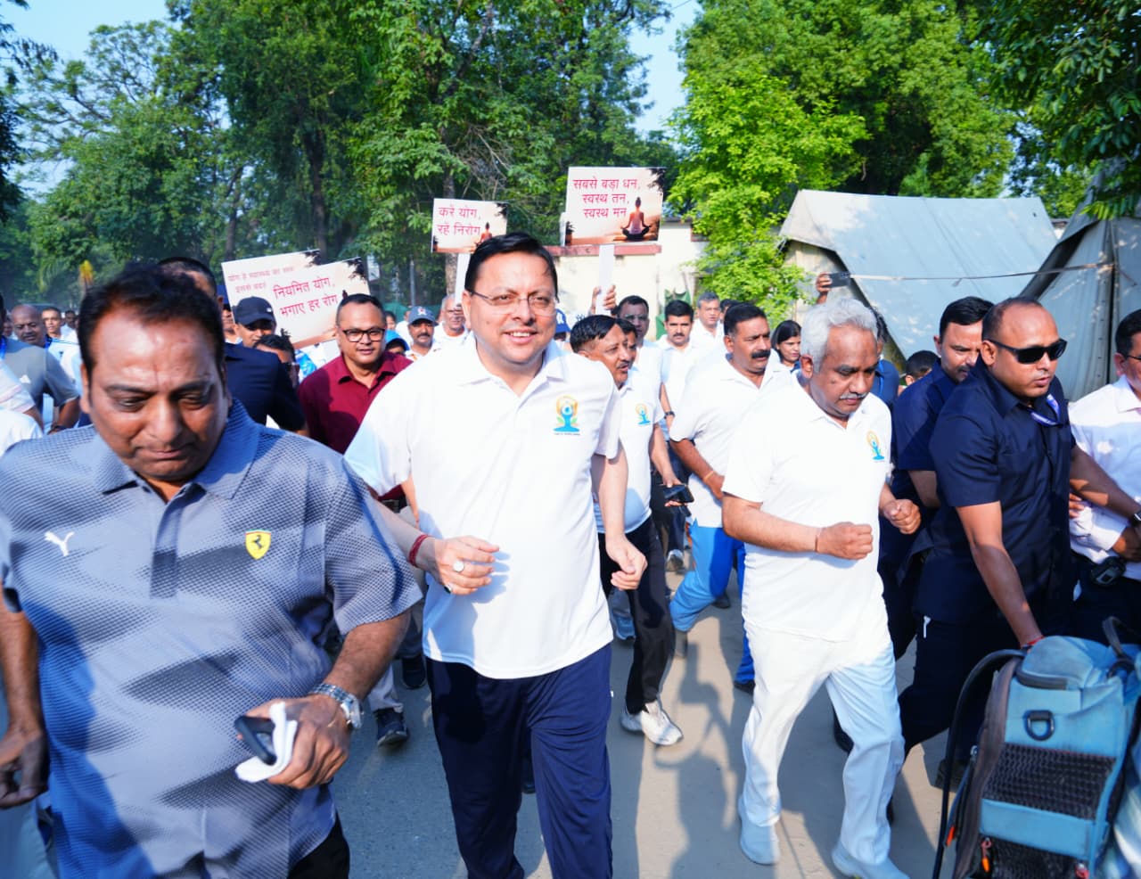 योगमय हुआ दून: अंतरराष्ट्रीय योग दिवस पर सीएम धामी ने दिखाई फिटनेस की मिसाल