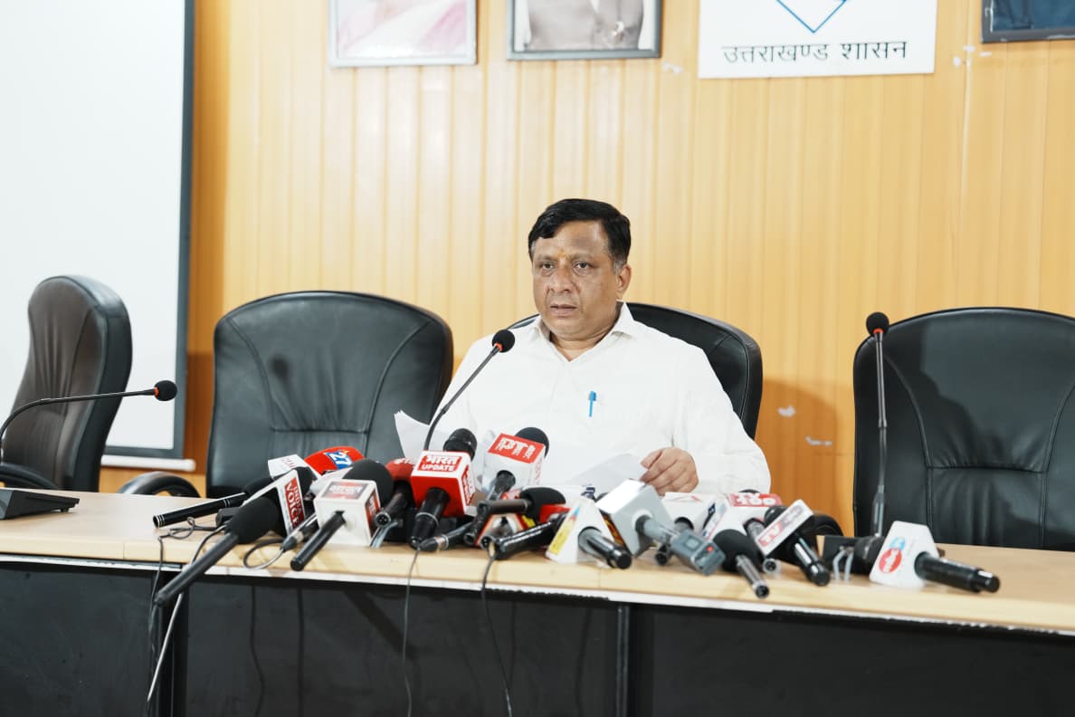 धामी कैबिनेट के बड़े फैसले: विकास, शिक्षा, पर्यटन और रोजगार से जुड़े अहम प्रस्तावों को मंजूरी
