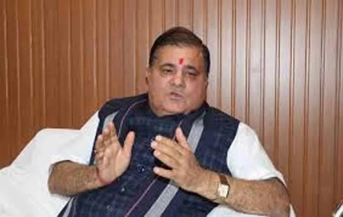 निष्कासितों पर सियासत, BJP ने जताई जीत की हैट्रिक की उम्मीद