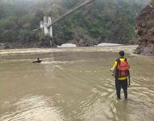 घर के बाहर खेलते समय लापता हुआ 4 वर्षीय मासूम, अगले दिन गदेरे में मिला शव
