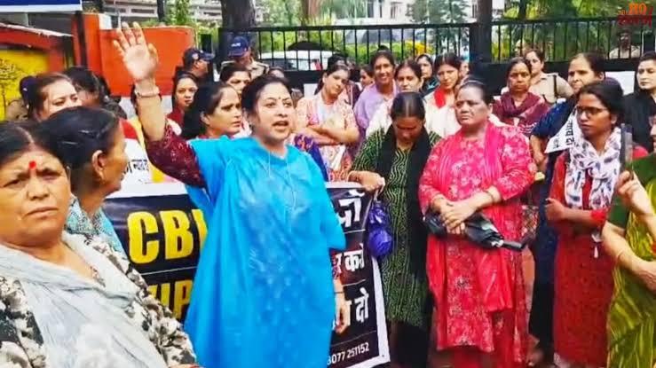 अंकिता भंडारी को न्याय दिलाने की मांग तेज, सीबीआई कार्यालय पर प्रदर्शनकारियों ने की प्रतीकात्मक तालाबंदी