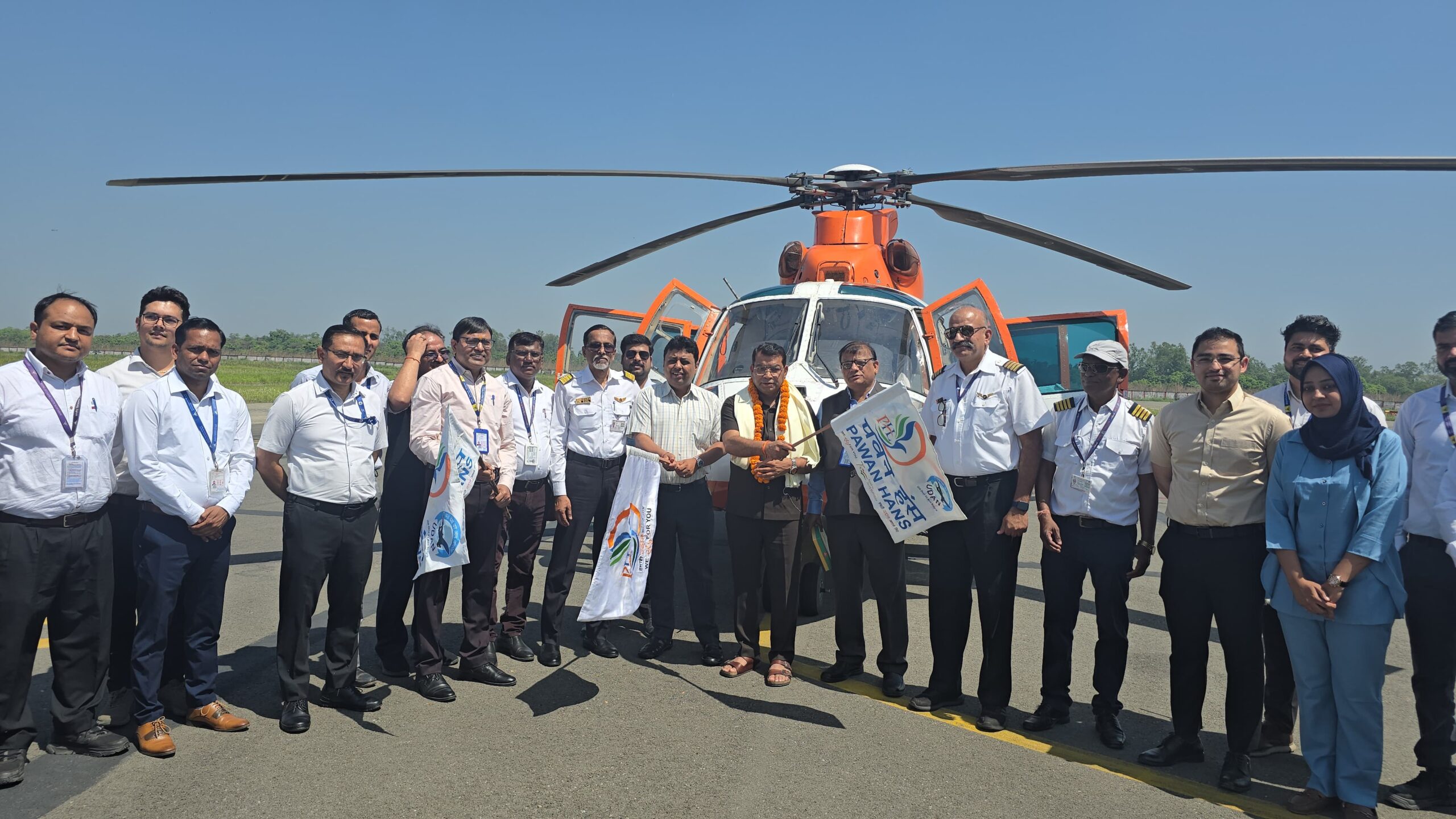 हेली सेवा से जुड़ा पंतनगर, नौकुचियाताल के लिए पहली उड़ान रवाना